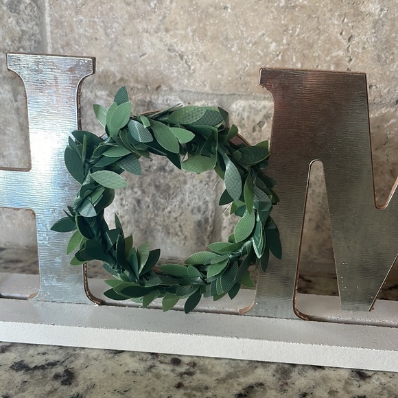 Home sign - Picture 2 of 10